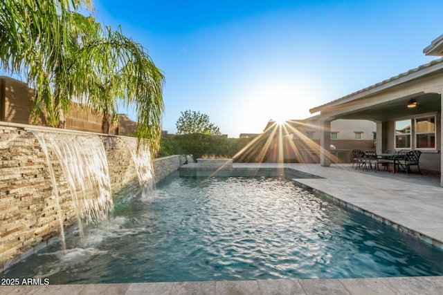 2027 E Ln Costa Ct, Gilbert, AZ 85298 - view of swimming pool featuring a patio area and a fenced backyard