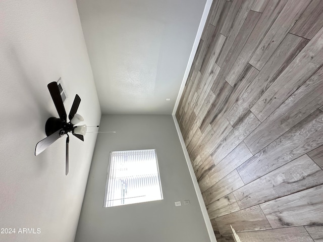 spare room featuring ceiling fan