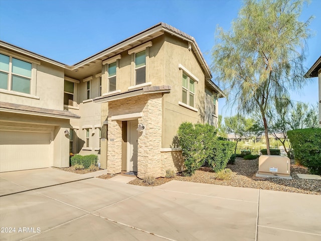 view of front of house featuring a garage