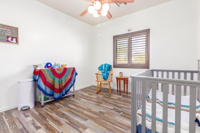 36382 N 35th St, Cave Creek, AZ 85331 - bedroom featuring wood finished floors, visible vents, baseboards, and ceiling fan