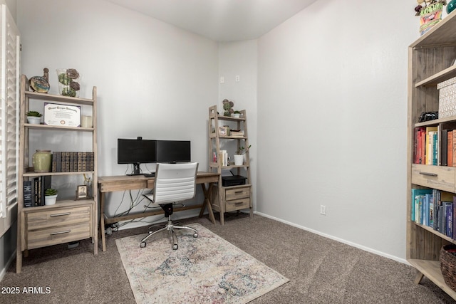 4618 W Pokeberry Ln, Phoenix, AZ 85083 - carpeted office space featuring baseboards