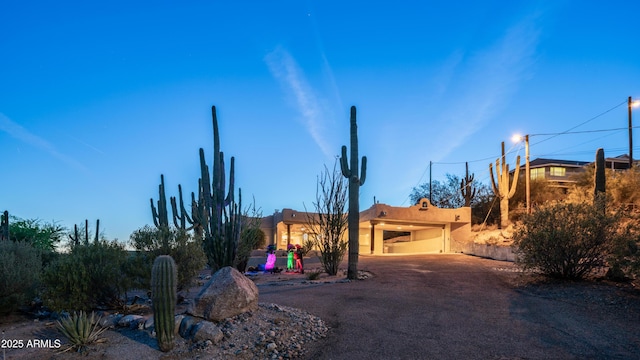 view of front of property featuring stucco siding
