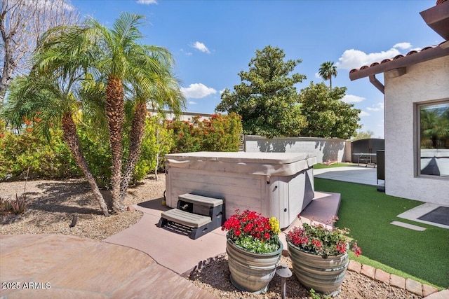 8514 E Country Club Trl, Scottsdale, AZ 85255 - view of patio / terrace with a hot tub and a fenced backyard