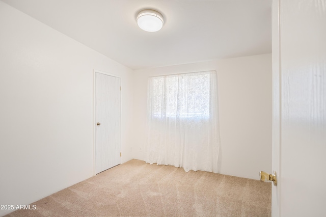301 Whitton St, Sierra Vista, AZ 85635 - unfurnished room with carpet