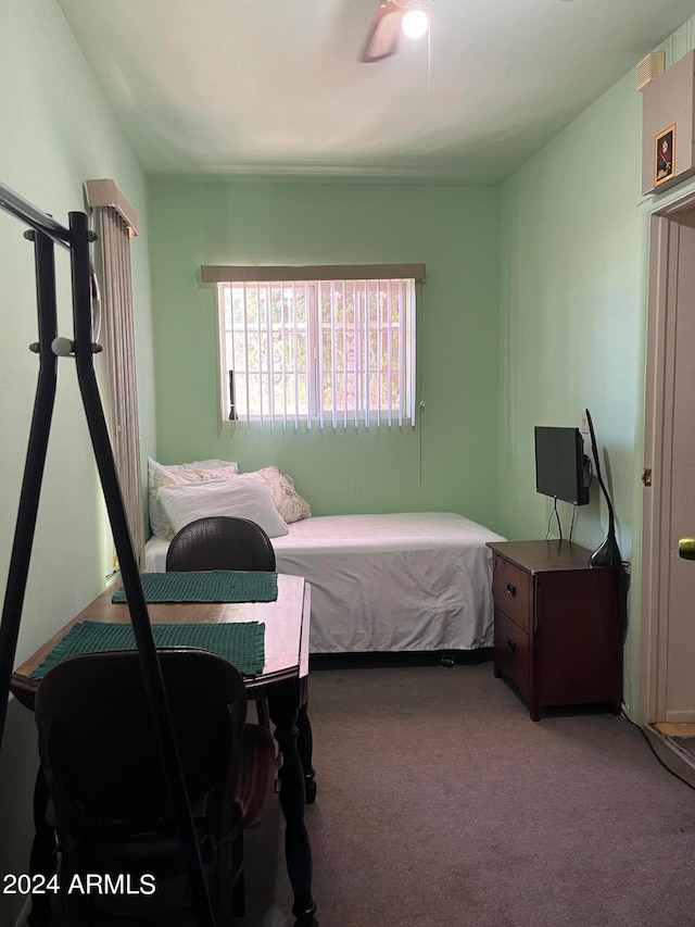 bedroom with carpet and ceiling fan