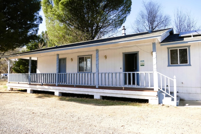 view of front of property with covered porch