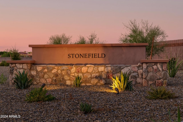 view of community / neighborhood sign