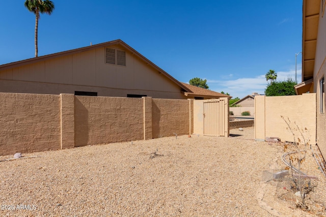 9857 W Tonto Ln, Peoria, AZ 85382 - view of side of property