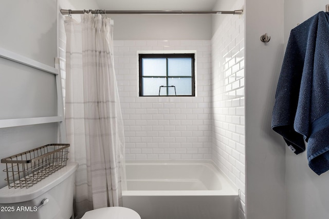 bathroom with shower / bath combo with shower curtain and toilet