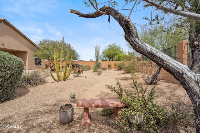 1029 E Ian Dr, Phoenix, AZ 85042 - view of fenced backyard