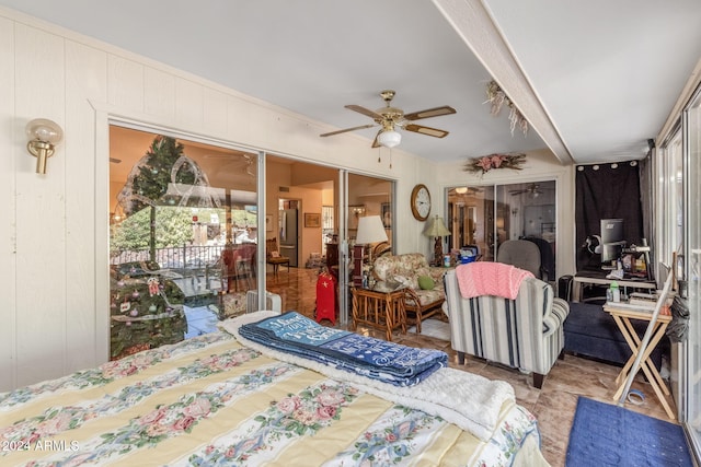 bedroom with ceiling fan