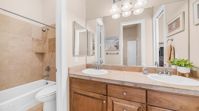 9864 E Baseline Ave, Gold Canyon, AZ 85118 - full bath with double vanity and shower / tub combination