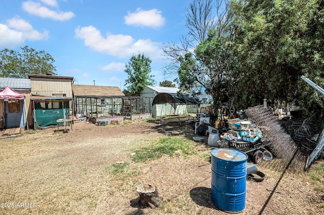 1646 E Amelia Ave, Phoenix, AZ 85016 - view of yard with an outdoor structure