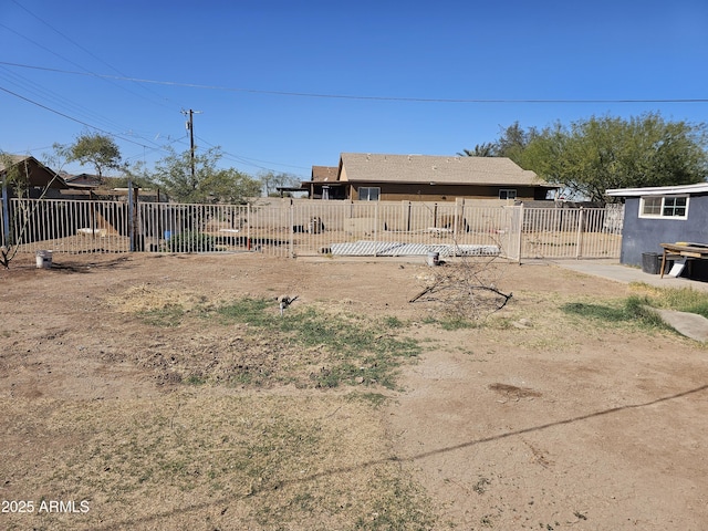 view of yard featuring fence