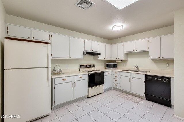 14300 W Bell Rd Unit 35, Surprise, AZ 85374 - kitchen with light countertops, a sink, under cabinet range hood, white appliances, and visible vents
