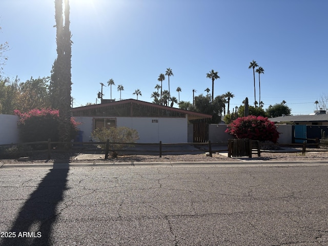 2731 E Montecito Ave, Phoenix, AZ 85016