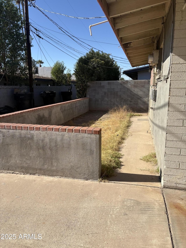 2731 E Montecito Ave, Phoenix, AZ 85016
