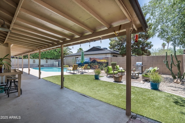 2301 E Sunnyside Dr, Phoenix, AZ 85028 - view of patio with area for grilling