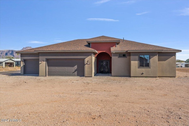 view of front facade featuring a garage