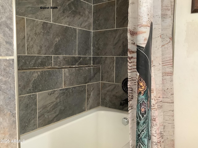 3607 E Mule Deer Rd, Pearce, AZ 85625 - bathroom featuring shower / bath combination with curtain