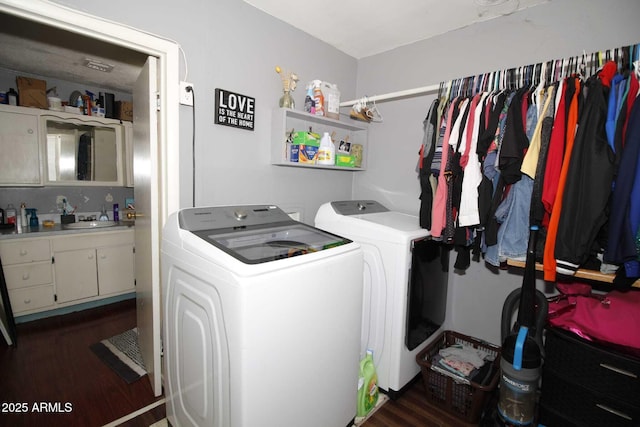 1211 E Fillmore St, Phoenix, AZ 85006 - laundry room featuring independent washer and dryer and wood finished floors