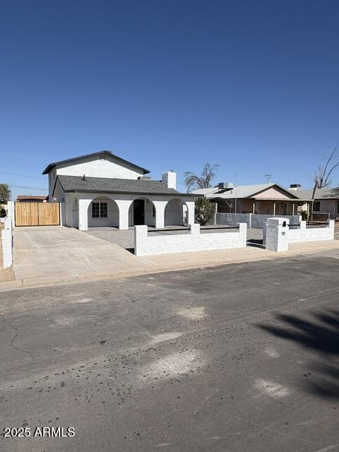 view of front of house