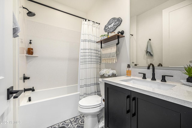 bathroom with shower / tub combo with curtain, vanity, and toilet