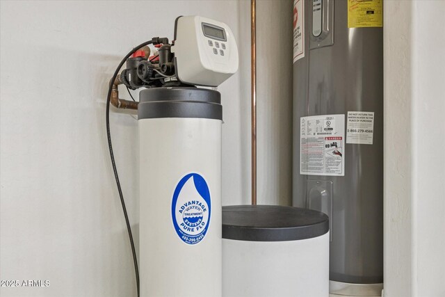 11320 E Newcastle Ave, Mesa, AZ 85209 - utilities featuring electric water heater