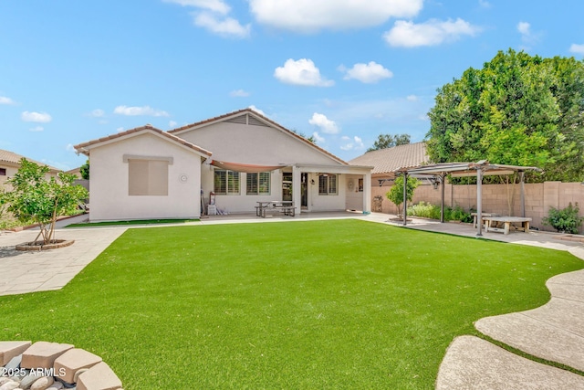 3044 E Sparrow Pl, Chandler, AZ 85286 - back of property featuring a patio, a tiled roof, a yard, and fence private yard