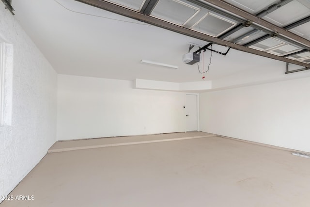 1736 N Ashbrook Cir, Mesa, AZ 85213 - garage with a garage door opener