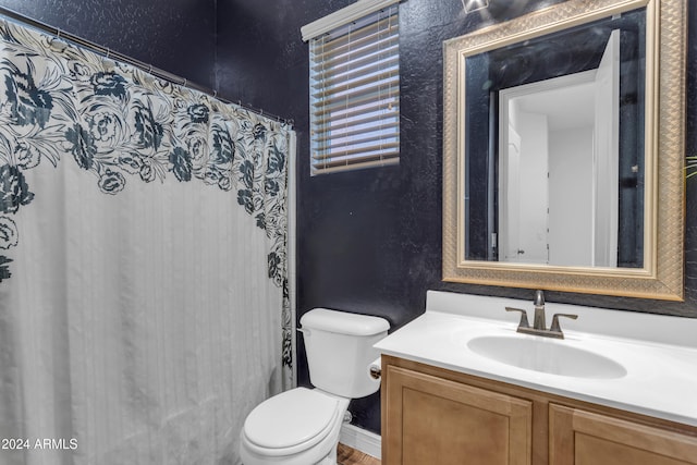 964 W Saguaro Ln, San Tan Valley, AZ 85143 - full bath featuring vanity, toilet, a textured wall, and curtained shower