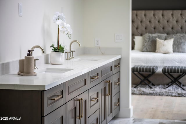 9611 E Clinton St, Scottsdale, AZ 85260 - full bath with double vanity