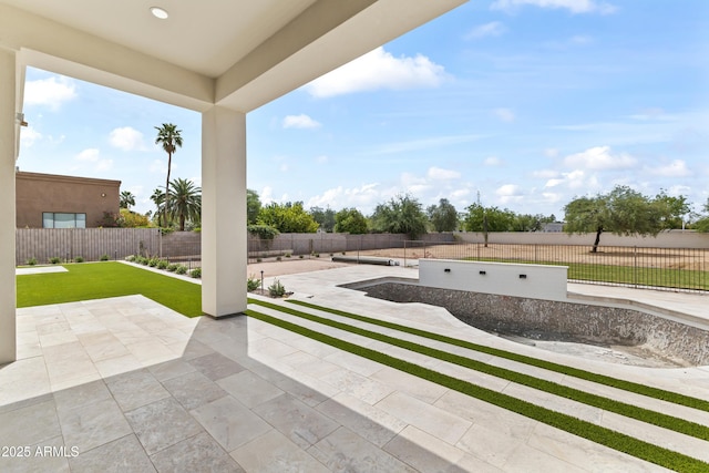 9611 E Clinton St, Scottsdale, AZ 85260 - view of patio