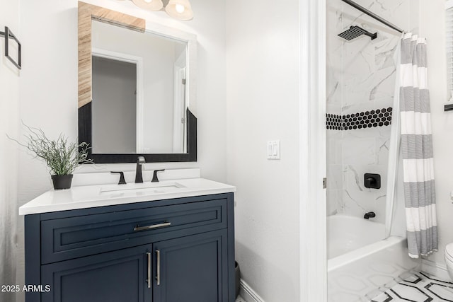 full bathroom with shower / bath combination with curtain, vanity, and toilet