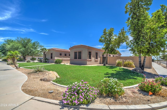 exterior space featuring a yard