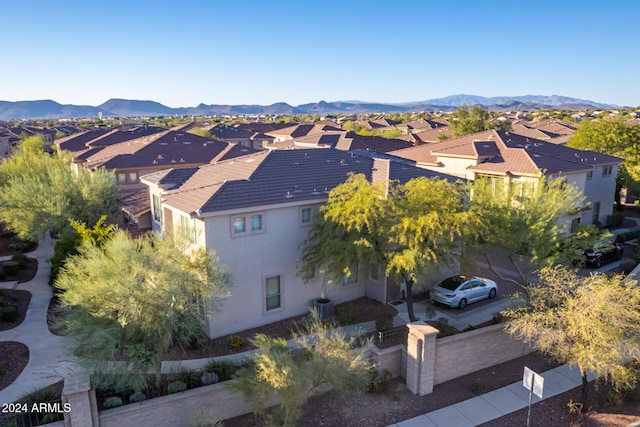 bird's eye view with a mountain view