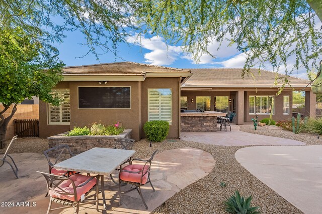 5077 E Lonesome Trl, Cave Creek, AZ 85331 - view of patio / terrace with outdoor dining space