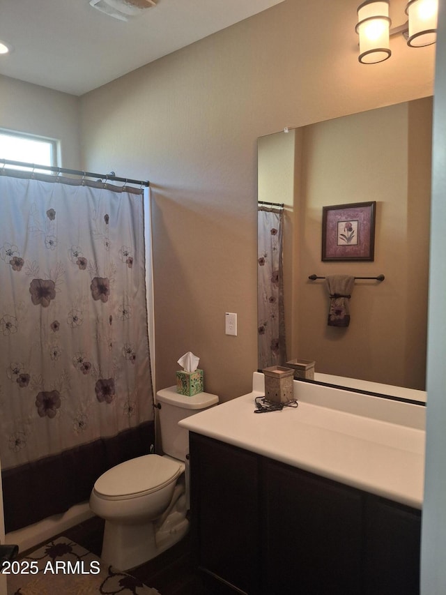10773 W Prickly Pear Trl, Peoria, AZ 85383 - bathroom with vanity and shower / bath combination with curtain