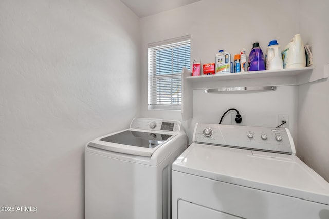 450 W Mountain Sage Dr, Phoenix, AZ 85045 - laundry area with independent washer and dryer