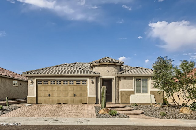 view of front facade with a garage