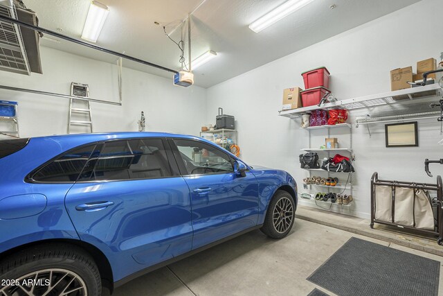 8248 E Arroyo Hondo Rd, Scottsdale, AZ 85266 - garage featuring a garage door opener