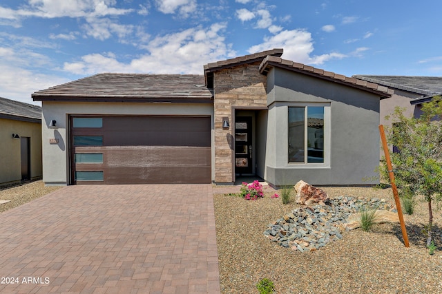 view of front of house featuring a garage