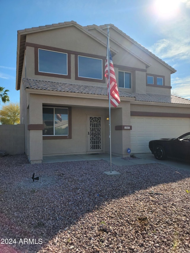 view of front facade featuring a garage