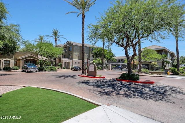 5303 N 7th St Unit 331, Phoenix, AZ 85014 - exterior space with a residential view