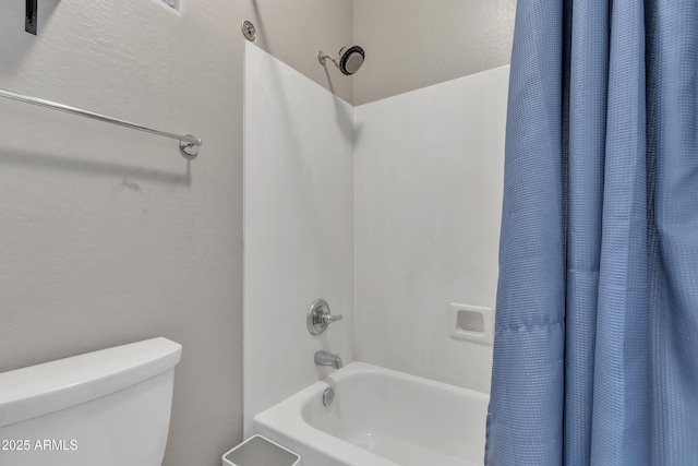 43271 W Little Dr, Maricopa, AZ 85138 - full bathroom featuring shower / tub combo and toilet