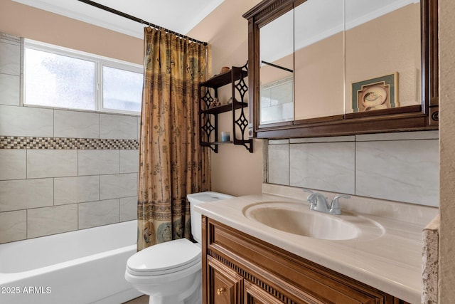 full bathroom with shower / bath combo with shower curtain, vanity, decorative backsplash, and toilet