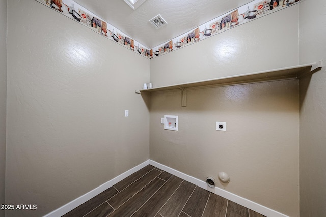 125 N 22nd Pl Unit 14, Mesa, AZ 85213 - laundry room featuring hookup for a washing machine, baseboards, wood finish floors, hookup for an electric dryer, and gas dryer hookup