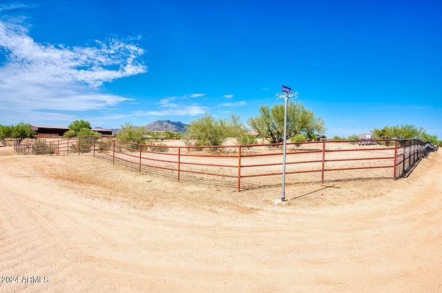 view of yard featuring a rural view