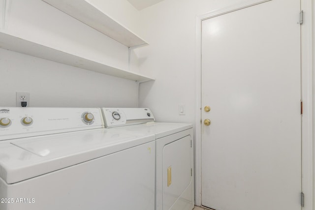 1371 W Gary Dr, Chandler, AZ 85224 - washroom featuring independent washer and dryer