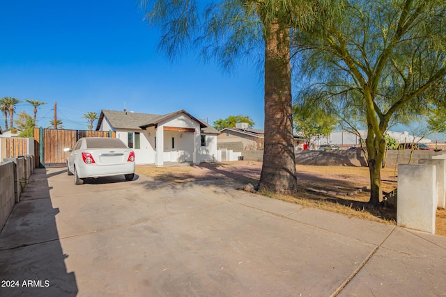 view of front of home